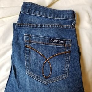 Calvin Klein Womens Size 28 Medium Wash Jeans